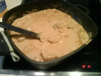 Rezept: Lende mit Champignonsoße Lende mit Champignonsoße - Rezept