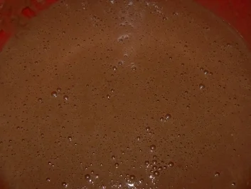 beschwipste Schokoladencrepes mit karamellisierten Früchten - Rezept