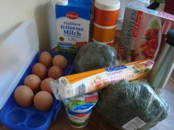 Hauptgericht - Fisch - Meeresfrüchte - Broccolitorte mit Garnelen - Rezept - Bild Nr. 3