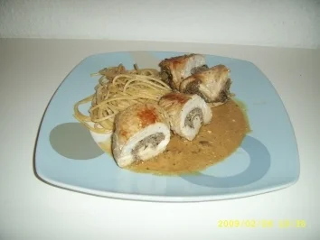 Putenröllchen mit Pesto - Füllung - Rezept