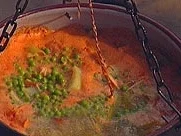 Rezept: Caldo de pollo y mariscos am Lagerfeuer Caldo de pollo y mariscos am Lagerfeuer - Rezept