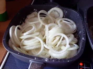 Hauptgericht~Leber mit Zwiebelringe und Kartoffelbrei - Rezept - Bild Nr. 5