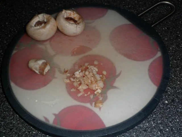 GEFÜLLTES - Champignons gefüllt mit Mandelbutter - Rezept - Bild Nr. 4