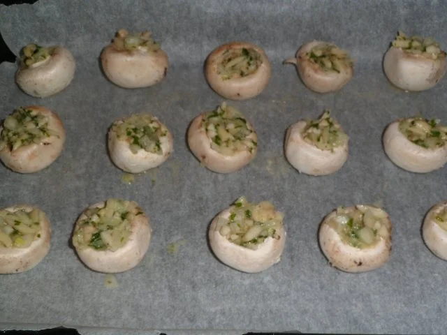 GEFÜLLTES - Champignons gefüllt mit Mandelbutter - Rezept - Bild Nr. 6