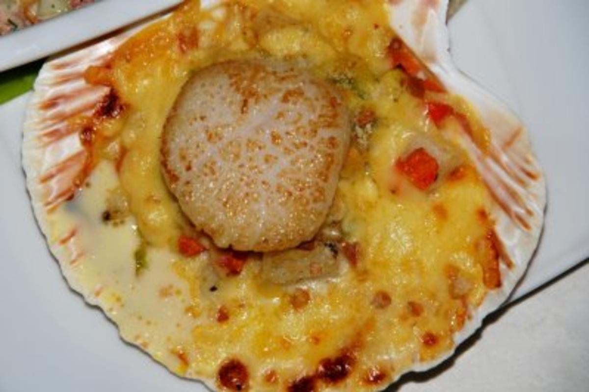 JAKOBSMUSCHELN ÜBERBACKEN &ldquo;Coquilles St Jacques au gratin&rdquo; - Rezept