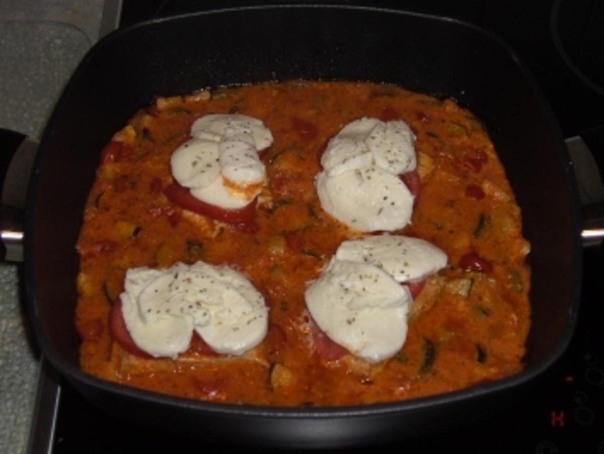 Hähnchenbrustfilet mit Tomate und Mozzarella - Rezept