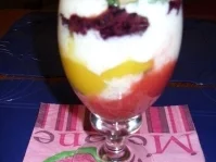 Früchtemus küßt Joghurt - Rezept