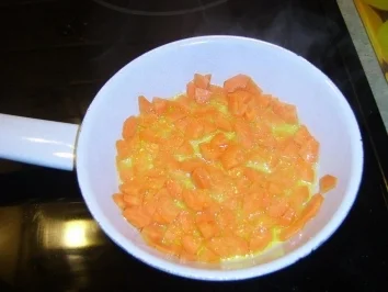 Rapunzelsalat mit Karotte und Räucherlachs - Rezept