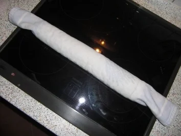 Rezept: Biskuitrolle mit Erdbeer- Ricottafüllung Biskuitrolle mit Erdbeer- Ricottafüllung - Rezept