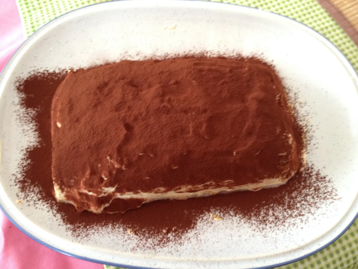 Rezept: Biskuitrolle mit Erdbeer- Ricottafüllung Bild Nr. 27 Biskuitrolle mit Erdbeer- Ricottafüllung - Rezept - Bild Nr. 27