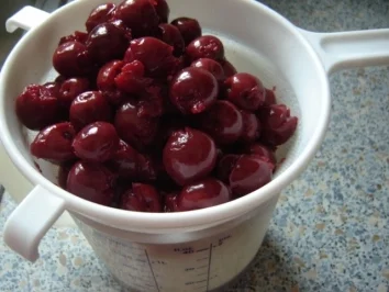Rezept: Amarenakirschen Amarenakirschen - Rezept
