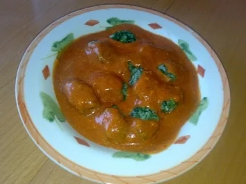 Spinat-Gnocchi mit Tomatensoße - Rezept