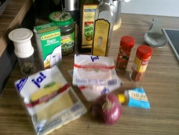 "HAUPTGERICHT" Bratkartoffeln mit Wurstsalat - Rezept - Bild Nr. 2