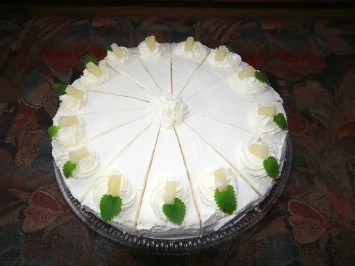 Ananas-Sahne-Torte - Rezept