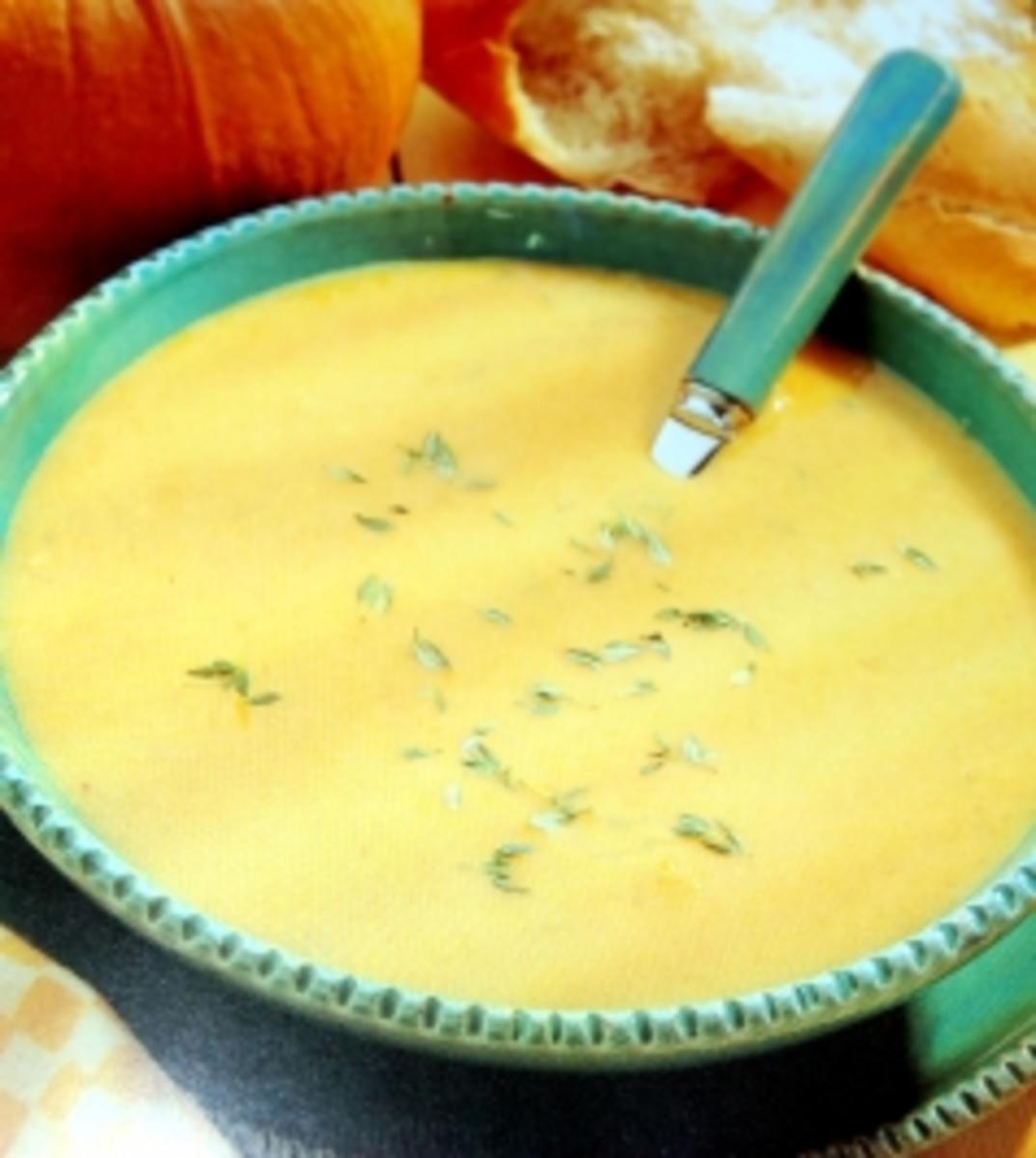 Kürbissuppe Orange - Thymian - Rezept mit Bild - kochbar.de