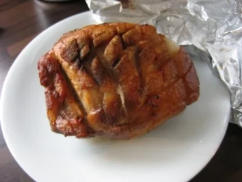 Rezept: Jungschweinebraten mit Cranberrie /Rotweinsoße Jungschweinebraten mit Cranberrie /Rotweinsoße - Rezept