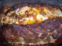 Rezept: Hackbraten mit Schafskäse und Paprika Hackbraten mit Schafskäse und Paprika - Rezept