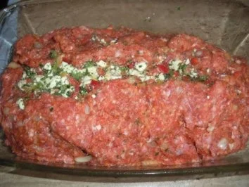 Rezept: Hackbraten mit Schafskäse und Paprika Bild Nr. 2 Hackbraten mit Schafskäse und Paprika - Rezept - Bild Nr. 2