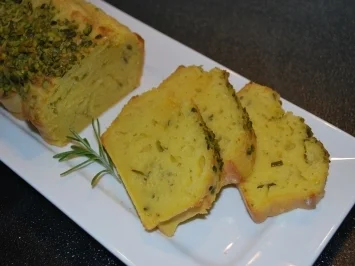 Rosmarin-Ziegenfrischkäse-Cake - Rezept