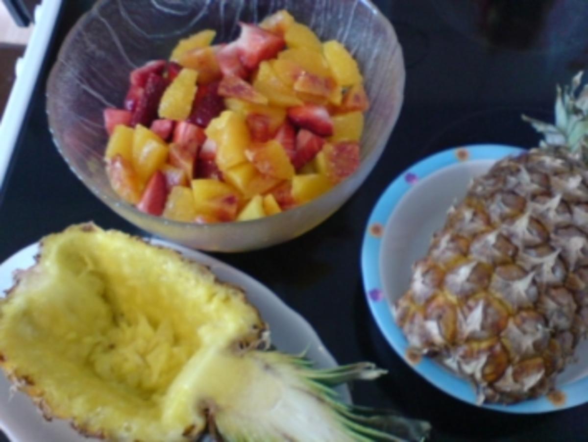 Gefüllte Ananas - Rezept