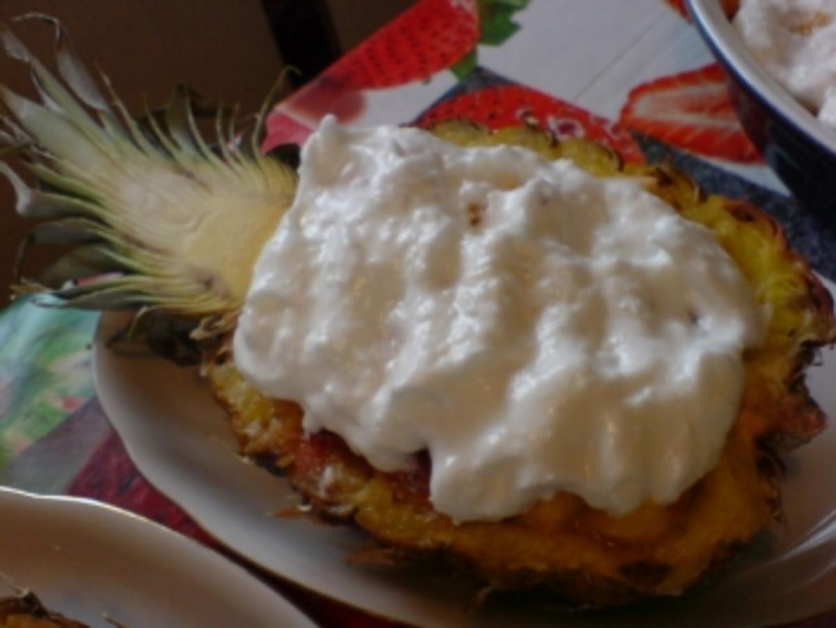 Gefüllte Ananas - Rezept