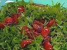 Rezept: Rucola-Salat mit gerösteten Tomaten Rucola-Salat mit gerösteten Tomaten - Rezept