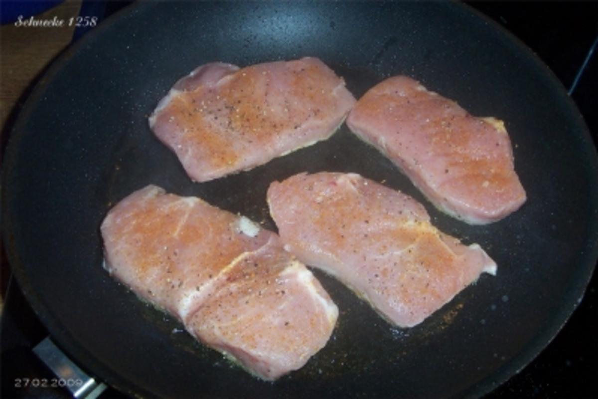 Schweinesteak mit fruchtiger Curry-Rahm-Soße - Rezept