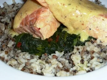 Fischfilet auf Spinatbett mit Safransösschen - Rezept