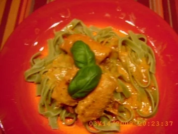 Fleischröllchen mit Tomaten - Mozarella - Füllung - Rezept