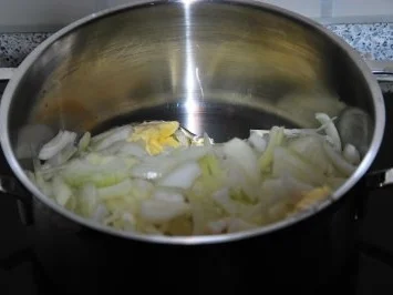 Rezept: Französische Zwiebelsuppe Bild Nr. 2 Französische Zwiebelsuppe - Rezept - Bild Nr. 2