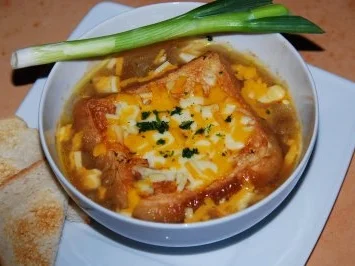 Rezept: Französische Zwiebelsuppe Bild Nr. 7 Französische Zwiebelsuppe - Rezept - Bild Nr. 7