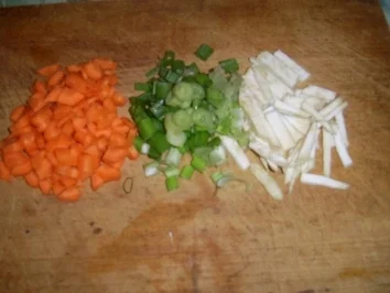 Sauerbraten-Nudelsalat - Rezept