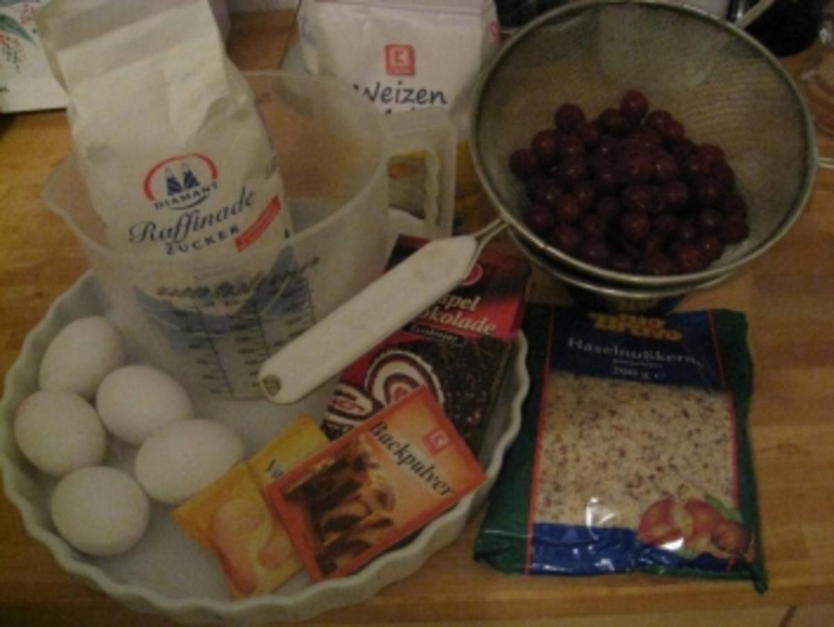 Kirsch - Nußkuchen  gut und scnelle Zubereitung - Rezept