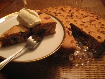 Kirsch - Nußkuchen  gut und scnelle Zubereitung - Rezept