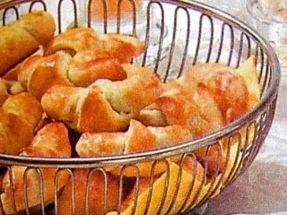 Rezept: Kleine Spinathörnchen Kleine Spinathörnchen - Rezept