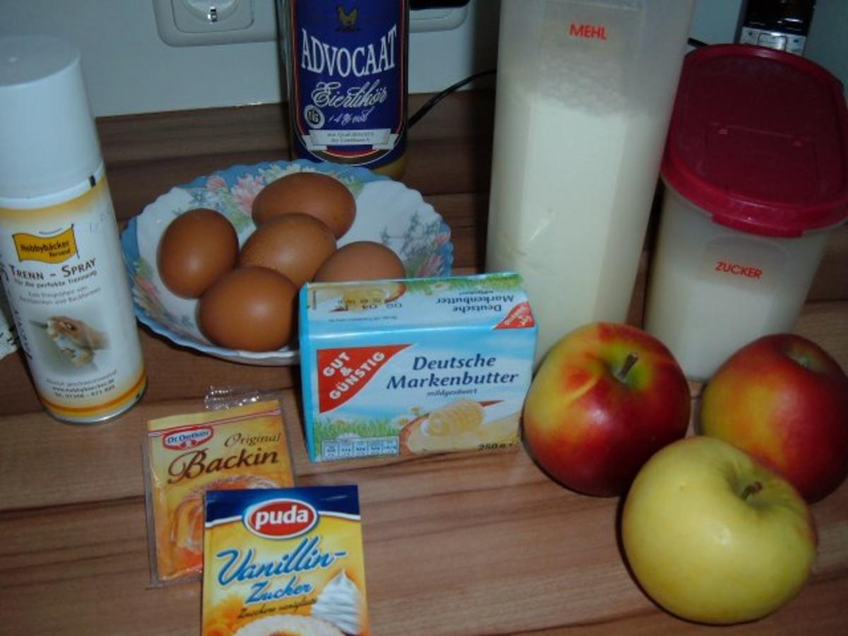 Eierlikör-Napfkuchen mit Äpfeln - Rezept - Bild Nr. 2