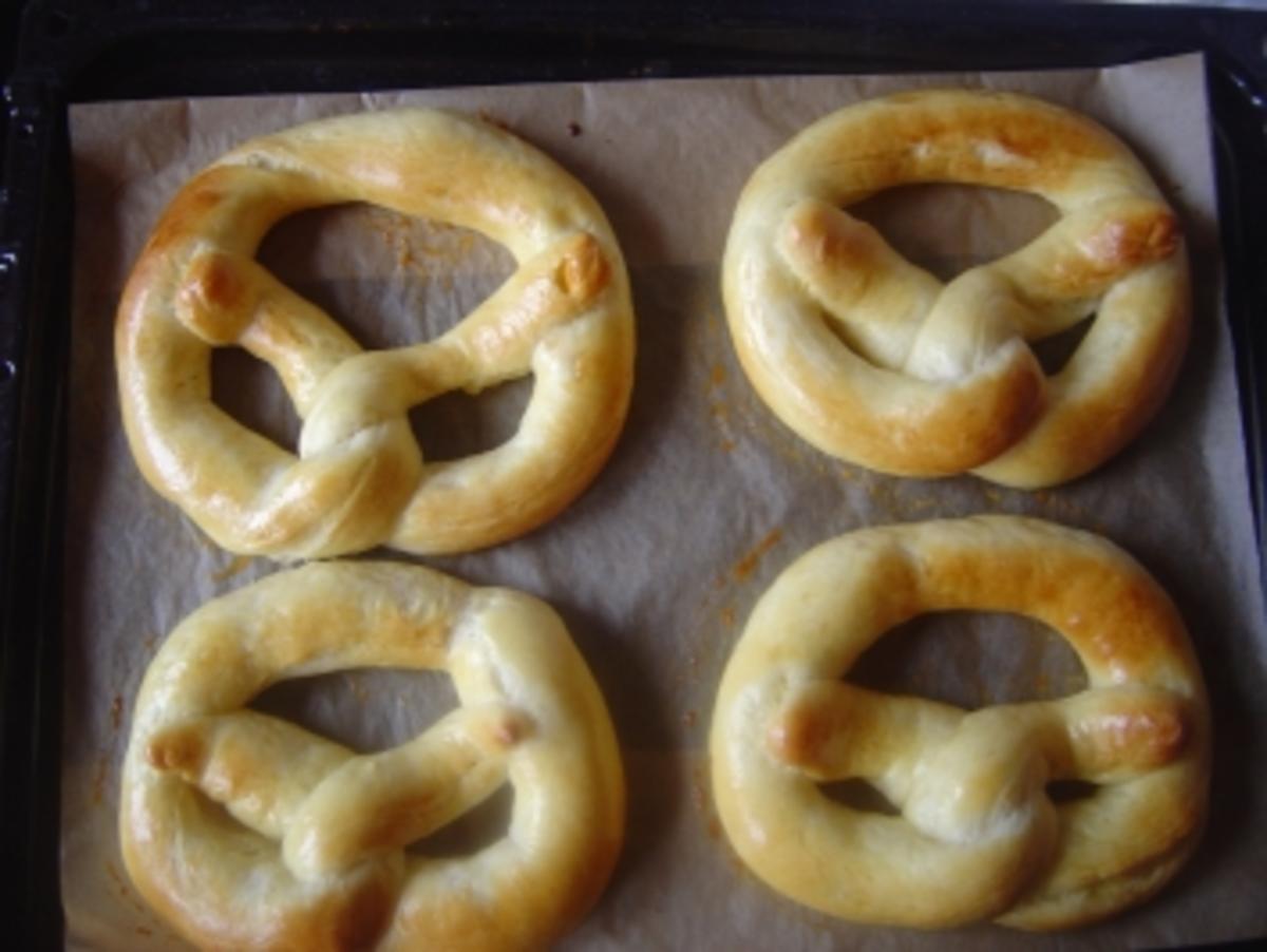 Martinsweckle & Weckmänner, Neujahrsbrezeln oder Osterhasen - Rezept