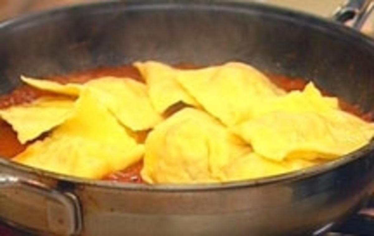 Bilder für Ravioli selbst gemacht mit Hähnchenfüllung - Rezept