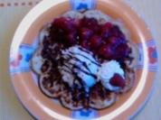 Marmorierte Nutella-Waffeln mit beschwipsten Himbeeren - Rezept