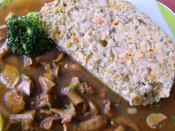 Rezept: Hackbraten mit Jägersoße Hackbraten mit Jägersoße - Rezept