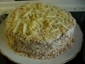 Rezept: Torte : Schoko-Kokos-Torte mit Kirschen Torte : Schoko-Kokos-Torte mit Kirschen - Rezept