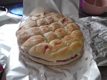 Gefülltes Fladenbrot mit Tomaten und Schafskäse - Rezept - Bild Nr. 2