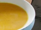 Rezept: Feurige Karotten-Orangen-Ingwer Suppe Feurige Karotten-Orangen-Ingwer Suppe - Rezept