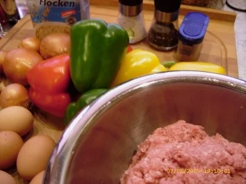 Rezept: Hackfleischkuchen / Gehacktes - Pizza Bild Nr. 4 Hackfleischkuchen / Gehacktes - Pizza - Rezept - Bild Nr. 4