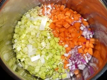 Rezept: Cremige Kartoffelsuppe mit Scampis Bild Nr. 8 Cremige Kartoffelsuppe mit Scampis - Rezept - Bild Nr. 8