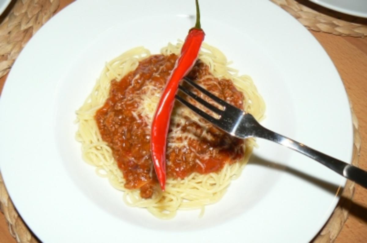 Spaghetti Bolognese a la Kraueterhexe - Rezept