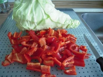 Spitzkohl vereint sich mit Spitzpaprika - Rezept