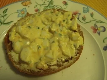 Rezept: Brotaufstrich Eiersalat Brotaufstrich Eiersalat - Rezept