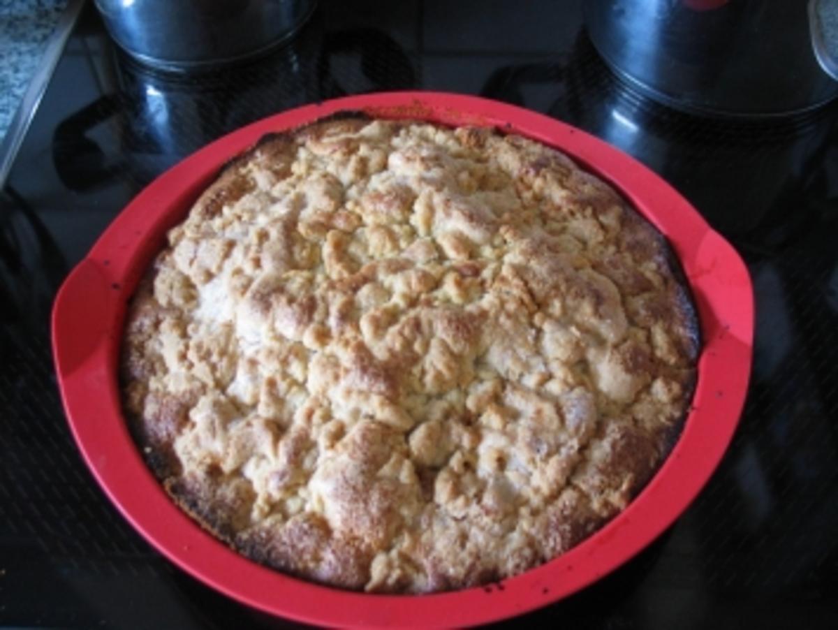 Saftiger Kirsch-Streusel Kuchen - Rezept - kochbar.de Saftiger Kirsch-Streusel Kuchen - Rezept - kochbar.de