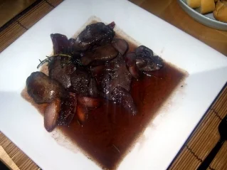 Rezept: Geflügelleber in Rotweinsauce Geflügelleber in Rotweinsauce - Rezept